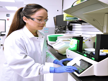 Eurofins lab employee of PSS team performing measurement at client site