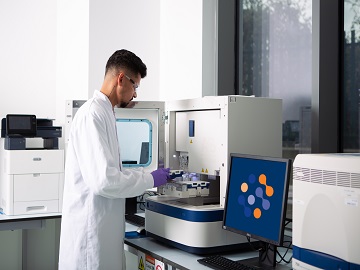 A lab employee performing sequencing as part of fungal & genotypic identification